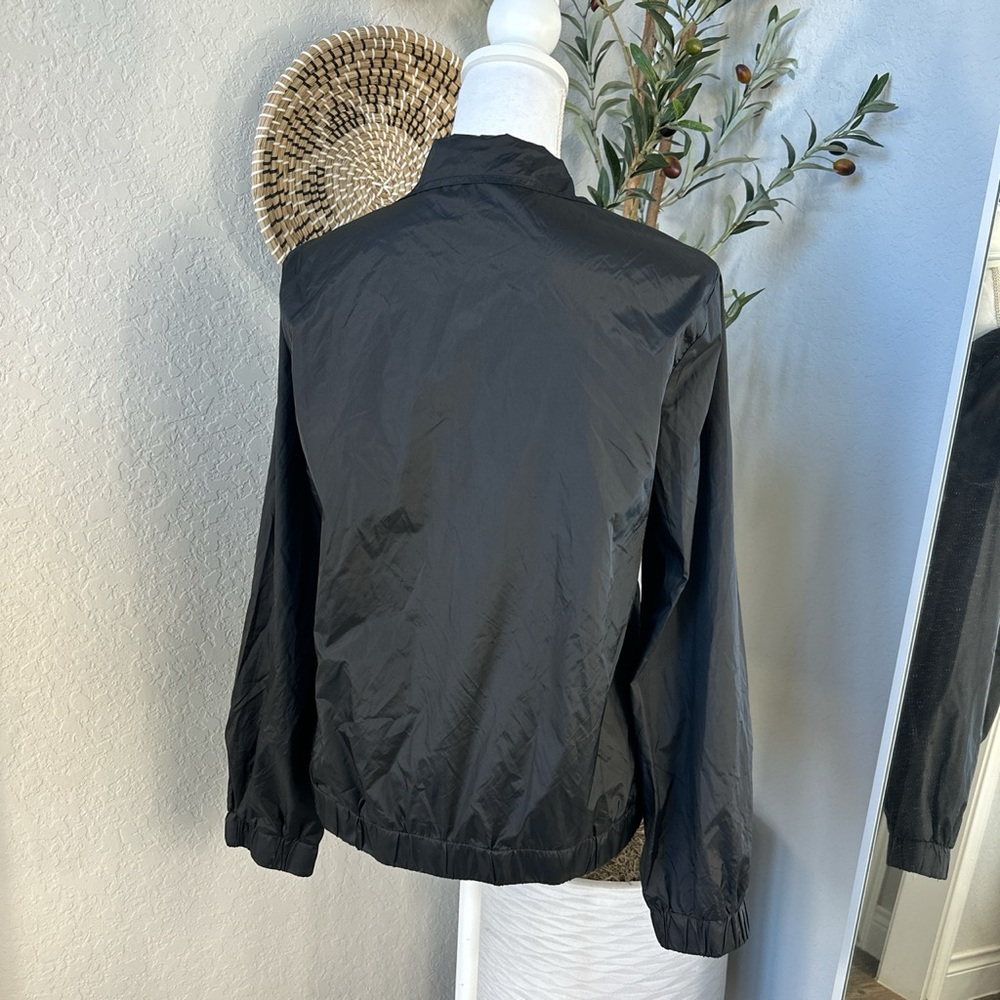 Retro Style lightweight classic black windbreaker jacket Size Medium NWOT - Picture 7 of 9